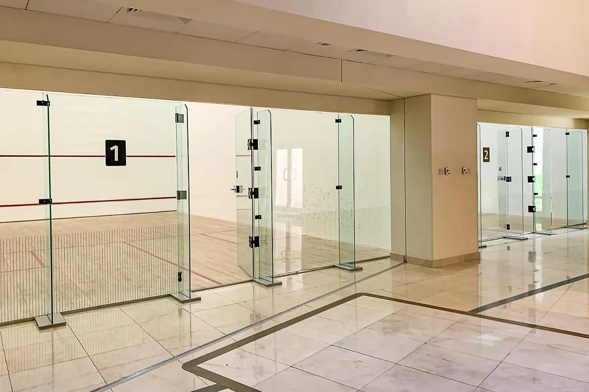 Frank Porter - The Lofts Apartment Dubai United Arab Emirates